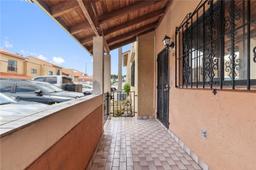 Picture of 2735 W 60Th Pl # 107, Hialeah, FL 33016