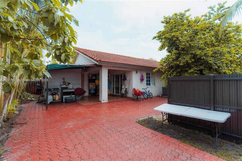 Picture of 14531 NW 87Th Ct, Miami Lakes FL 33018