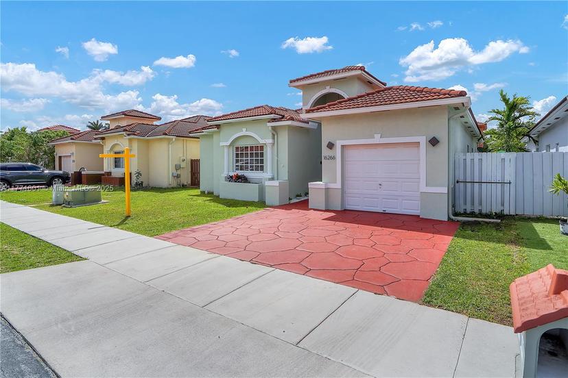 Picture of 16266 SW 54Th Ter, Miami FL 33185