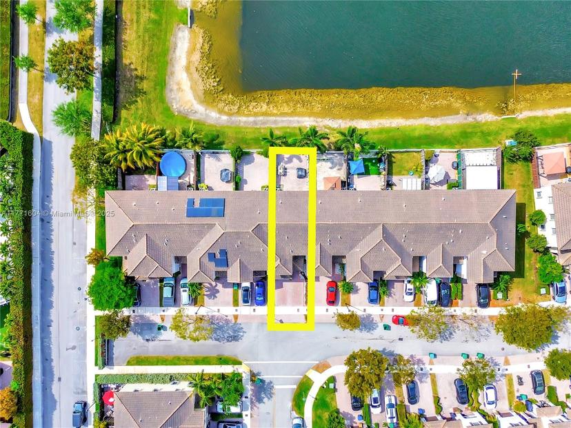 Picture of 11618 NW 87Th Ln # 0, Doral FL 33178