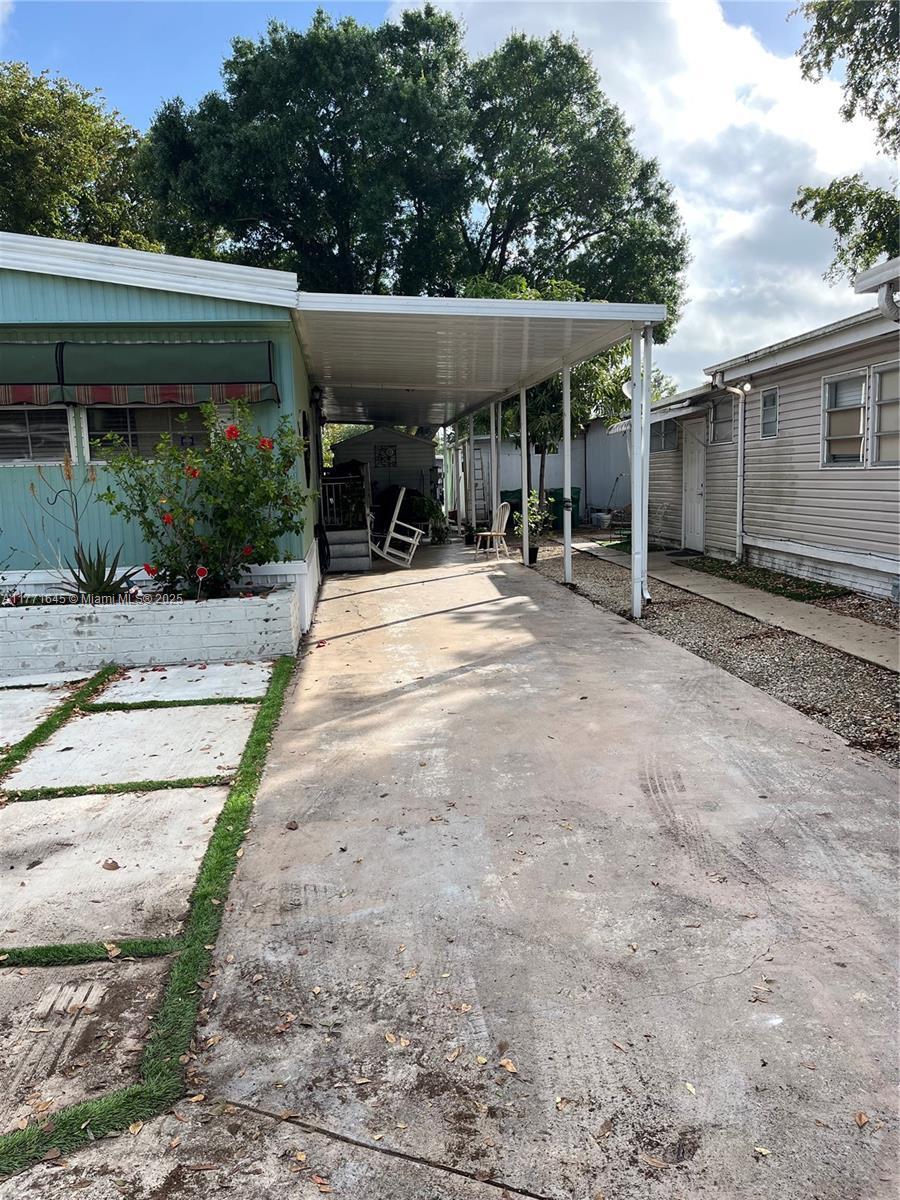 Picture of 4720 48Th Ave, Davie, FL 33314