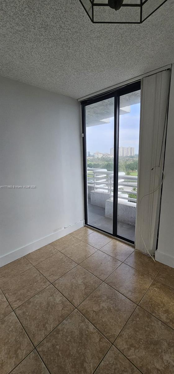 Picture of 3300 NE 192Nd St # 1012, Aventura FL 33180