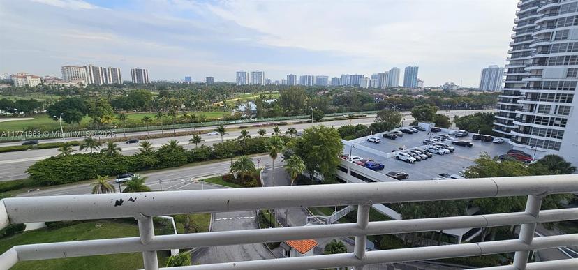 Picture of 3300 NE 192Nd St # 1012, Aventura FL 33180