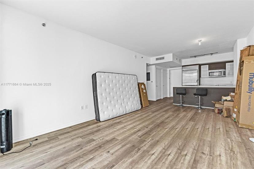 Picture of 55 SE 6Th St # 1208, Miami FL 33131
