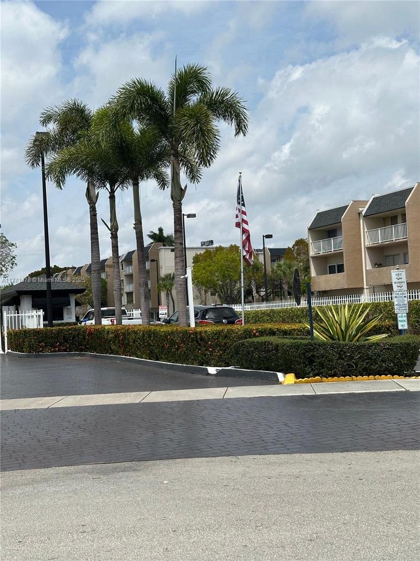 Picture of 7745 SW 86Th St # 222, Miami FL 33143