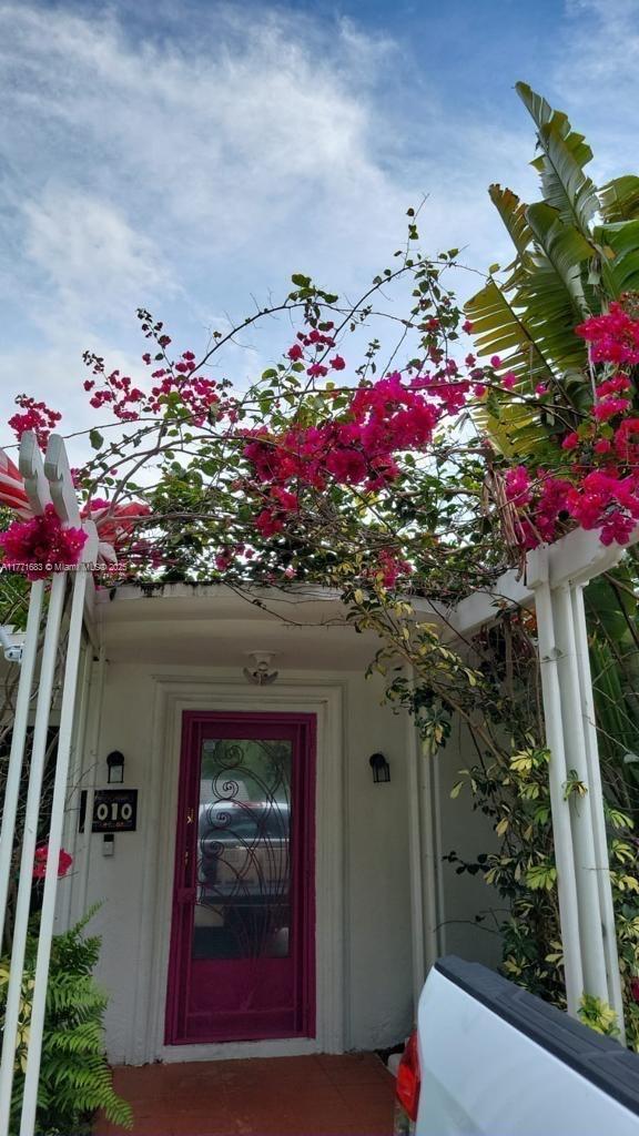 Picture of 1010 NE 120Th St, Biscayne Park FL 33161