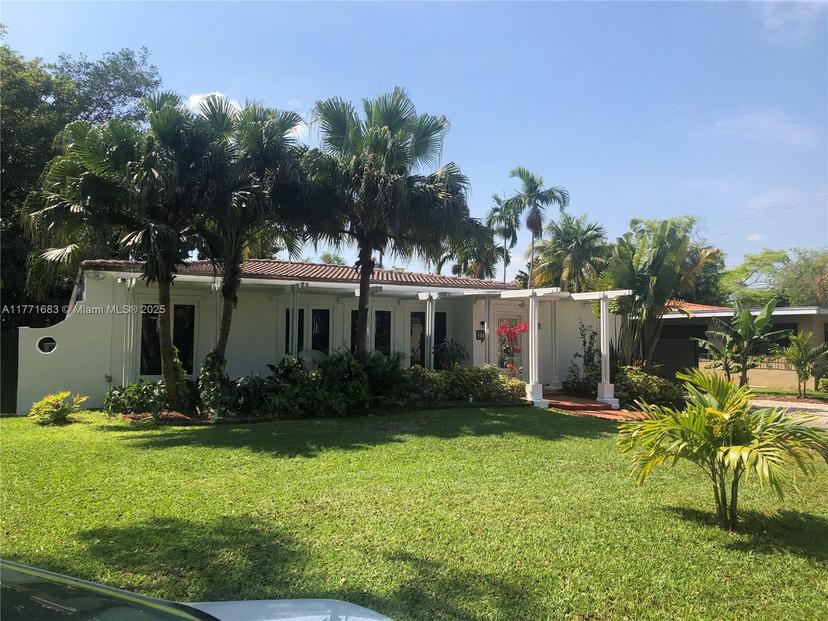 Picture of 1010 NE 120Th St, Biscayne Park FL 33161
