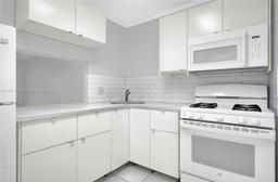 Picture of 6711 N Kendall Dr # 510, Pinecrest, FL 33156