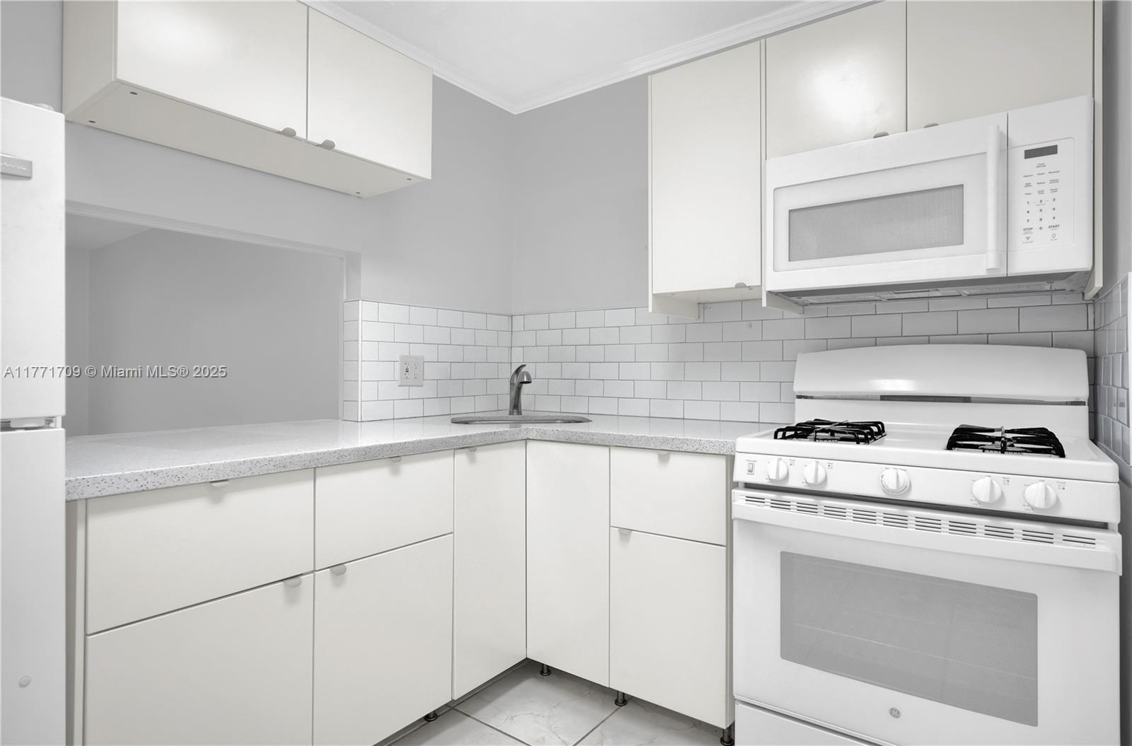 Picture of 6711 N Kendall Dr # 510, Pinecrest, FL 33156