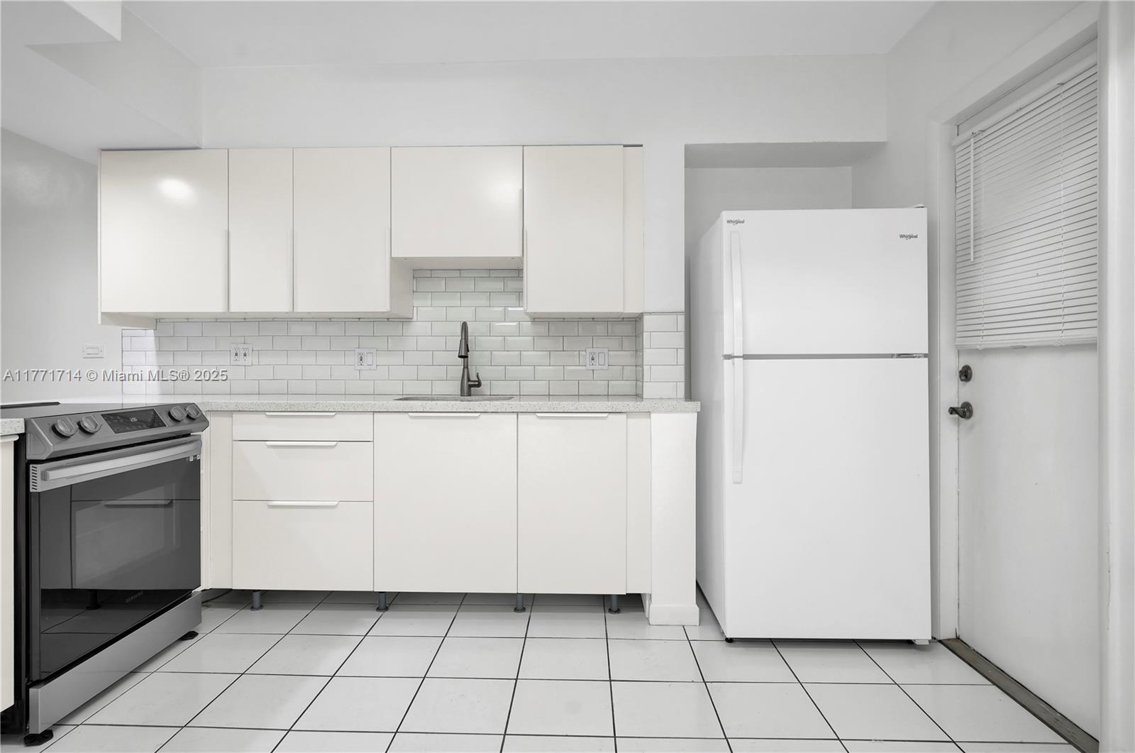 Picture of 6580 Santona St # A29, Coral Gables, FL 33146