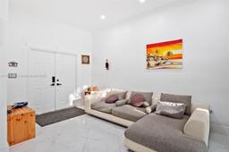 Picture of 518 NW 130Th Way, Pembroke Pines, FL 33028