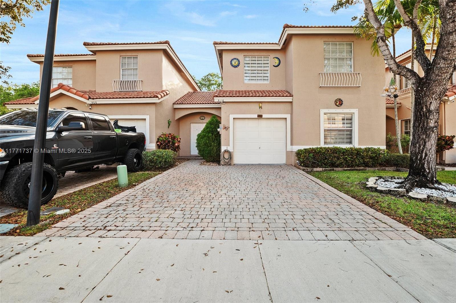 Picture of 518 NW 130Th Way, Pembroke Pines, FL 33028