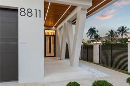 Picture of 8811 SW 56 St, Miami, FL 33165