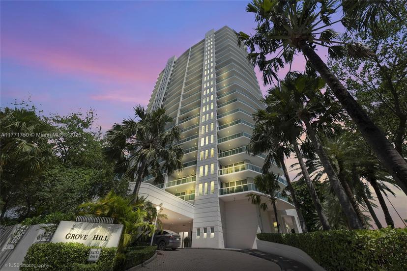 Picture of 2645 S Bayshore Dr # 902, Miami FL 33133