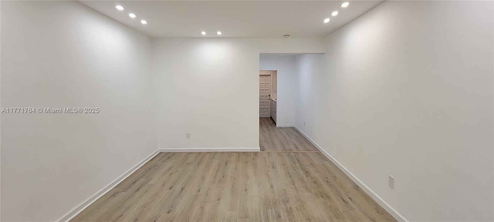 Picture of 6930 Byron Ave # 106, Miami Beach, FL 33141
