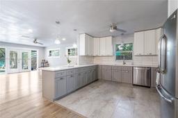Picture of 4200 SW 53Rd Ave, Davie, FL 33314