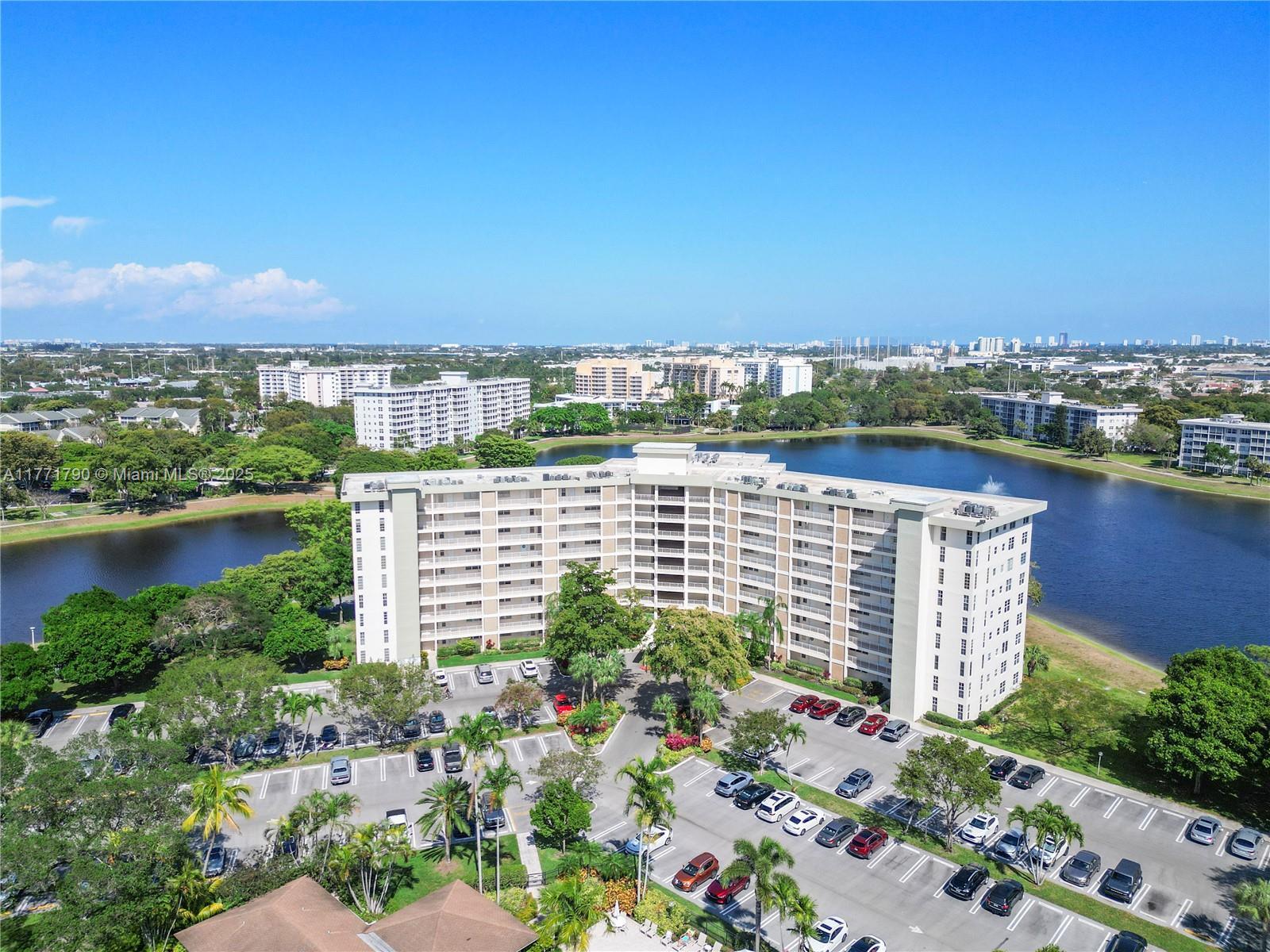 Picture of 2940 N Course Dr # 712, Pompano Beach, FL 33069