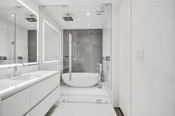 Picture of 300 Biscayne Blvd Way # C, Miami, FL 33131