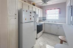 Picture of 721 Atlantic Shores Blvd # 307, Hallandale Beach, FL 33009