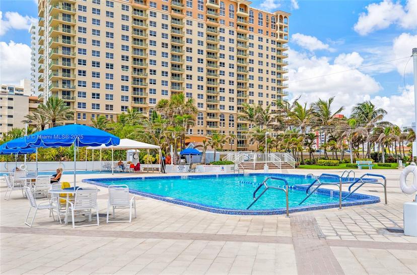 Picture of 2030 S Ocean Dr # 2009, Hallandale Beach FL 33009