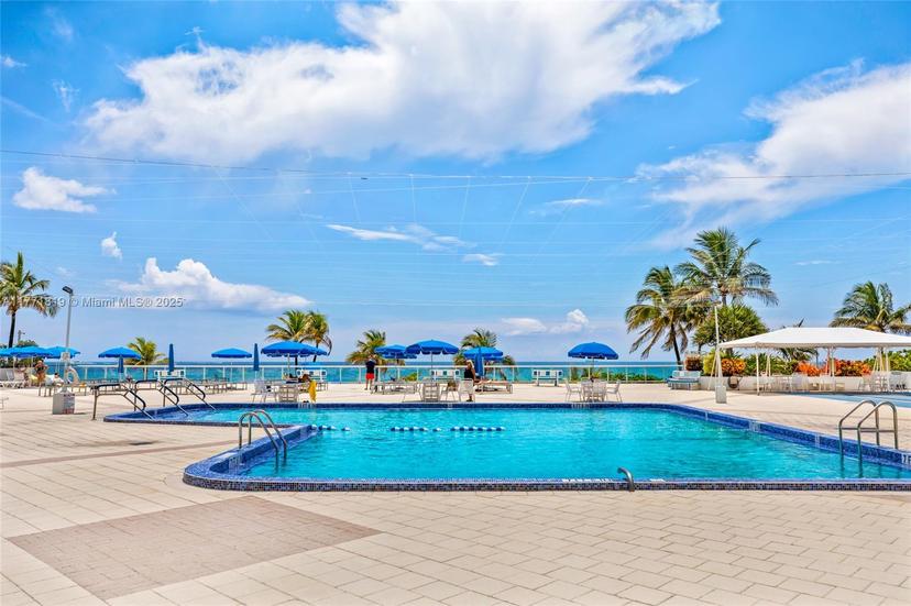 Picture of 2030 S Ocean Dr # 2009, Hallandale Beach FL 33009