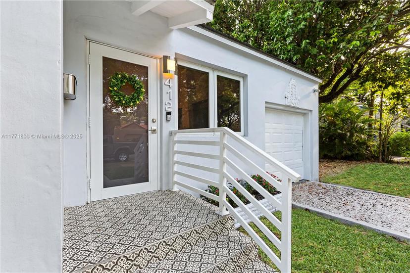 Picture of 412 Zamora Ave, Coral Gables FL 33134