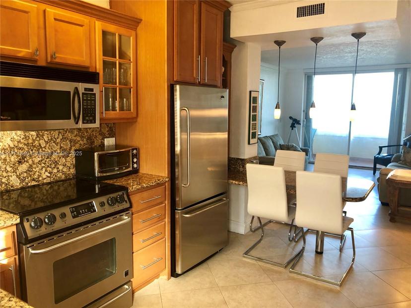 Picture of 1936 S Ocean Dr # 24C, Hallandale Beach FL 33009