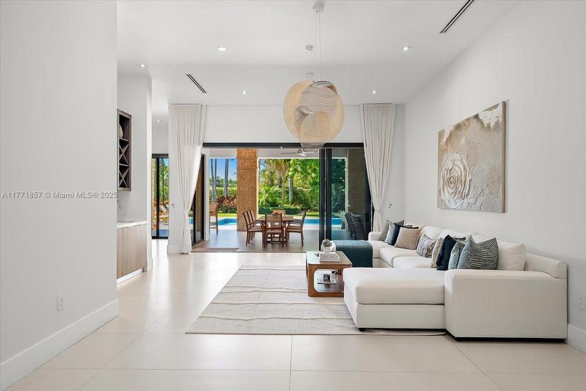Picture of 6840 SW 82Nd Ave, Miami FL 33143