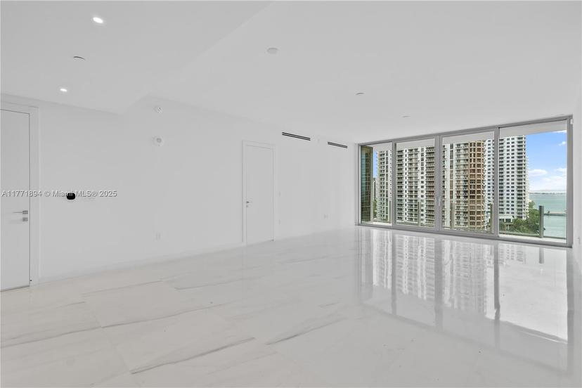 Picture of 300 Biscayne Blvd Way # 1103, Miami FL 33131