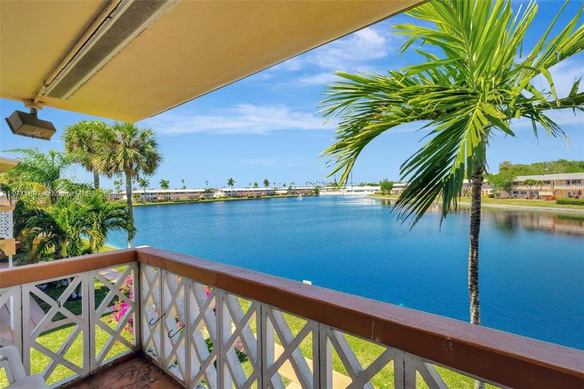 Picture of 1012 SW 11Th St # 20N, Hallandale Beach FL 33009