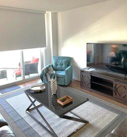 Picture of 19370 Collins Ave # 1108, Sunny Isles Beach, FL 33160