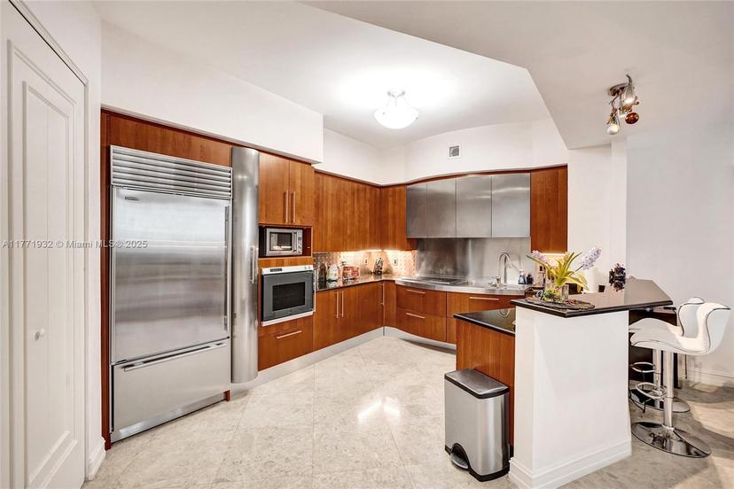 Picture of 18101 Collins Ave # 708, Sunny Isles Beach FL 33160