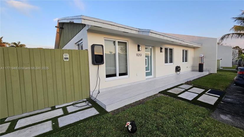 Picture of 11213 SW 125Th Ct, Miami FL 33186
