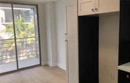Picture of 17890 W Dixie Hwy 318 Hwy # 3, North Miami Beach, FL 33160