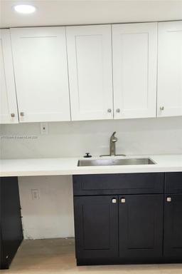 Picture of 17890 W Dixie Hwy 318 Hwy # 3, North Miami Beach, FL 33160