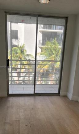 Picture of 17890 W Dixie Hwy 318 Hwy # 3, North Miami Beach, FL 33160