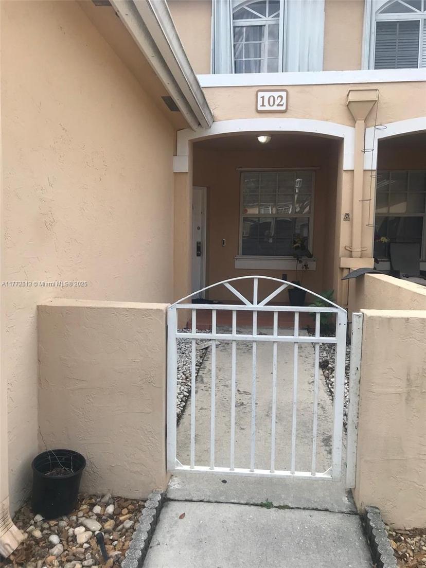 Picture of 14621 Balgowan Rd # 3, Miami Lakes FL 33016
