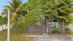 Picture of 11165 SW 70Th Ln, Miami, FL 33173