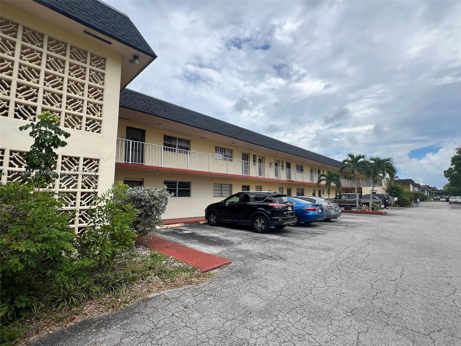 Picture of 19305 NE 2Nd Ave # 2302, Miami, FL 33179
