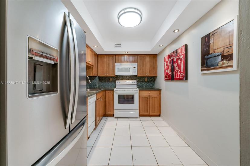 Picture of 10852 N Kendall Dr # 209, Miami FL 33176