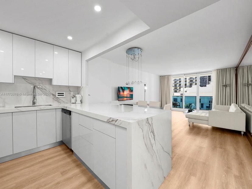 Picture of 2301 Collins Ave # 603, Miami Beach FL 33139