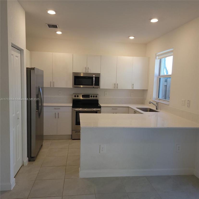 Picture of 2645 SE 17Th St, Homestead FL 33035