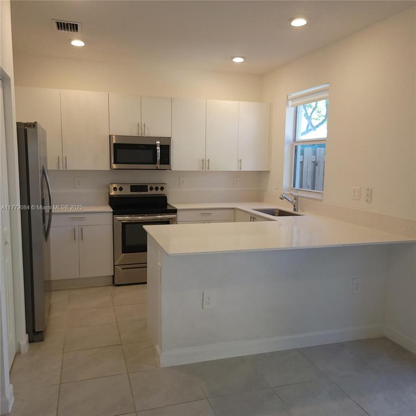 Picture of 2645 SE 17Th St, Homestead FL 33035