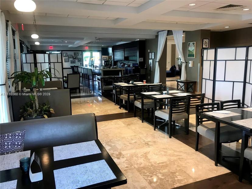 Picture of 5300 NW 87Th Ave # 302, Doral FL 33178
