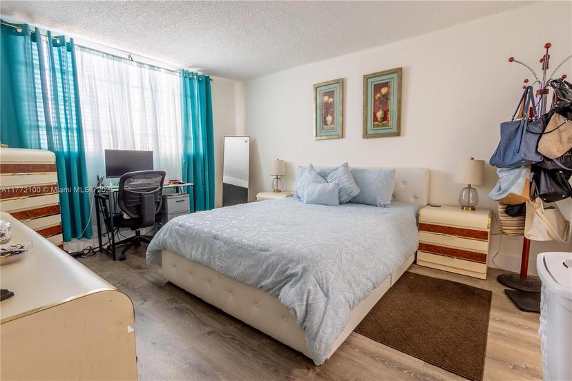 Picture of 30 E 39Th St # 325, Hialeah FL 33013