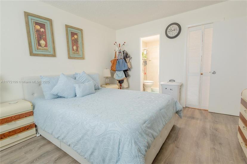 Picture of 30 E 39Th St # 325, Hialeah FL 33013