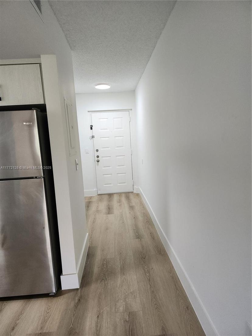 Picture of 8343 Lake Dr # 403, Doral FL 33166