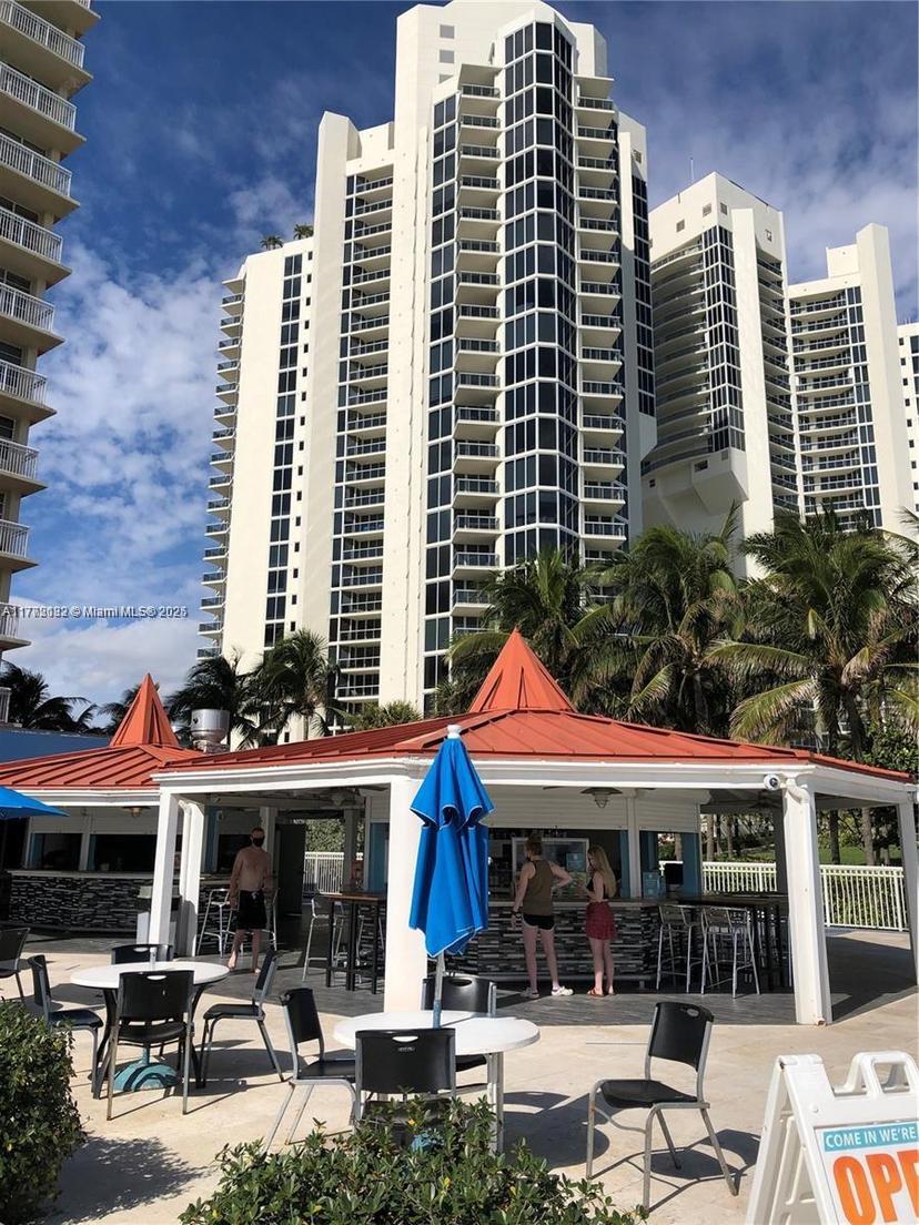 Picture of 19201 Collins Ave # 425, Sunny Isles Beach FL 33160