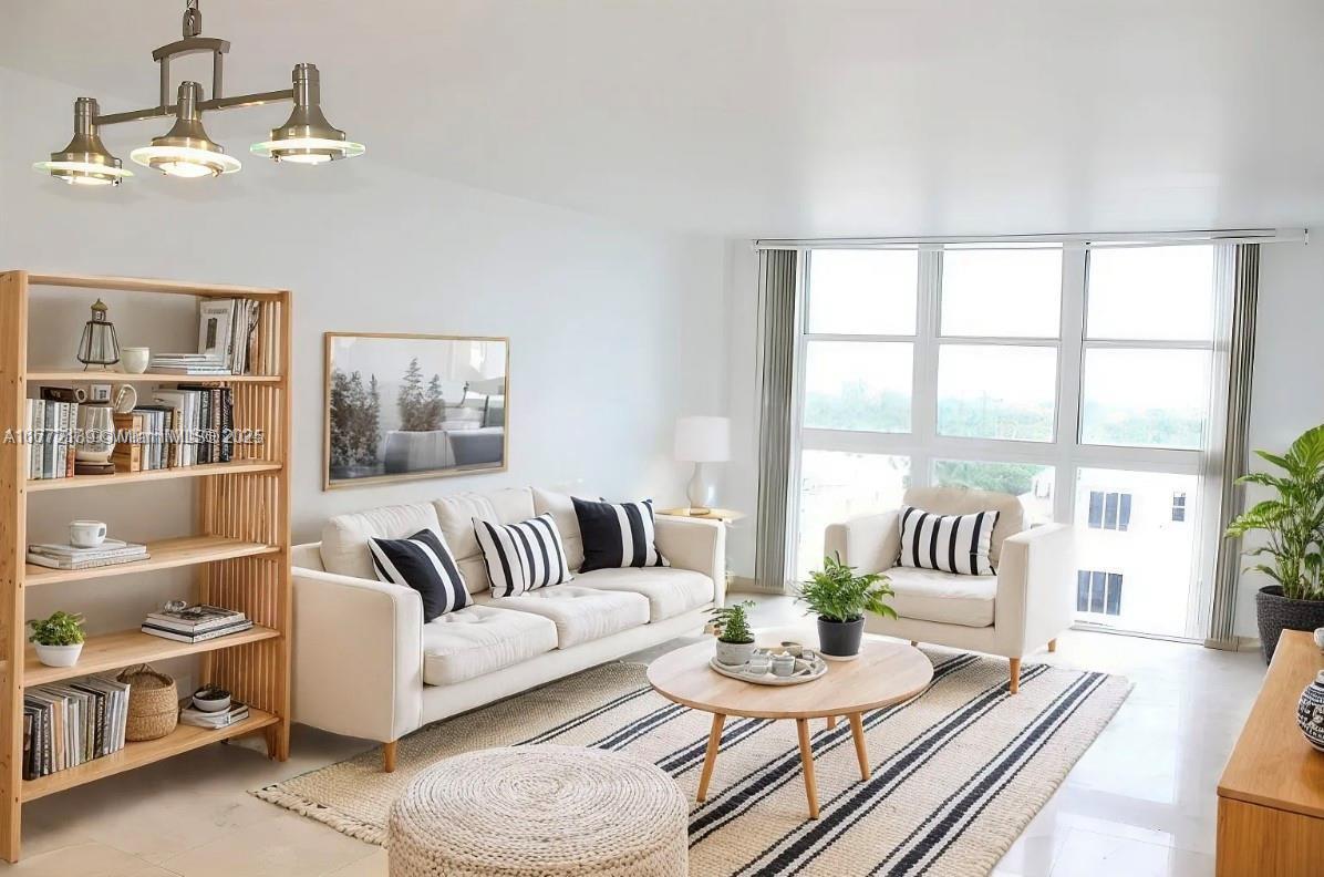 Picture of 1228 West Ave # 910, Miami Beach, FL 33139