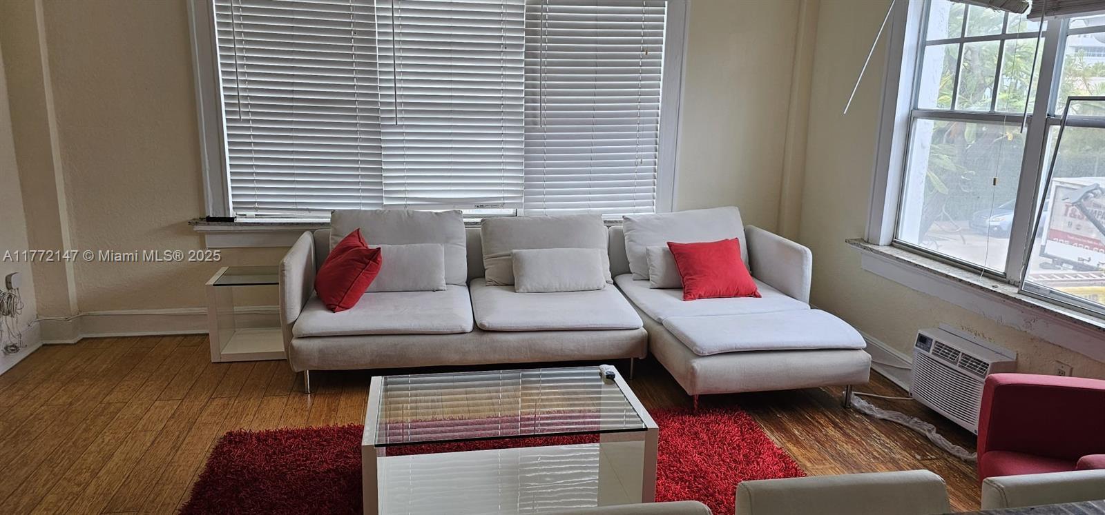 Picture of 1611 Michigan Ave # 10, Miami Beach, FL 33139